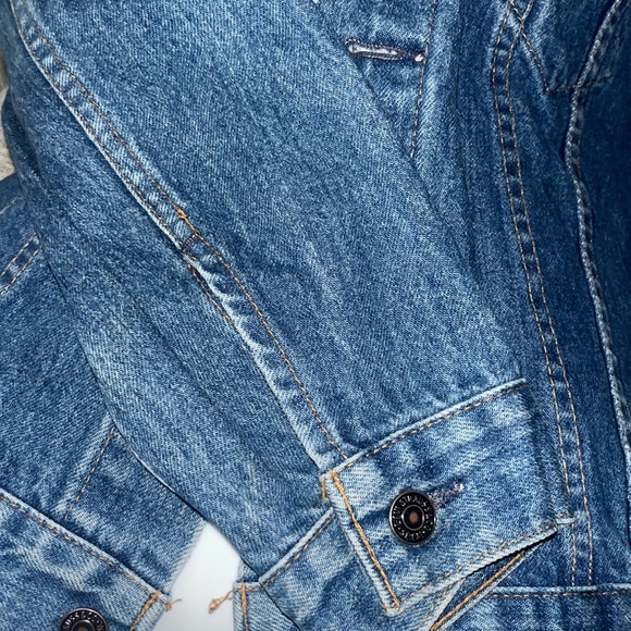 Levi’s - Picture 6 of 12